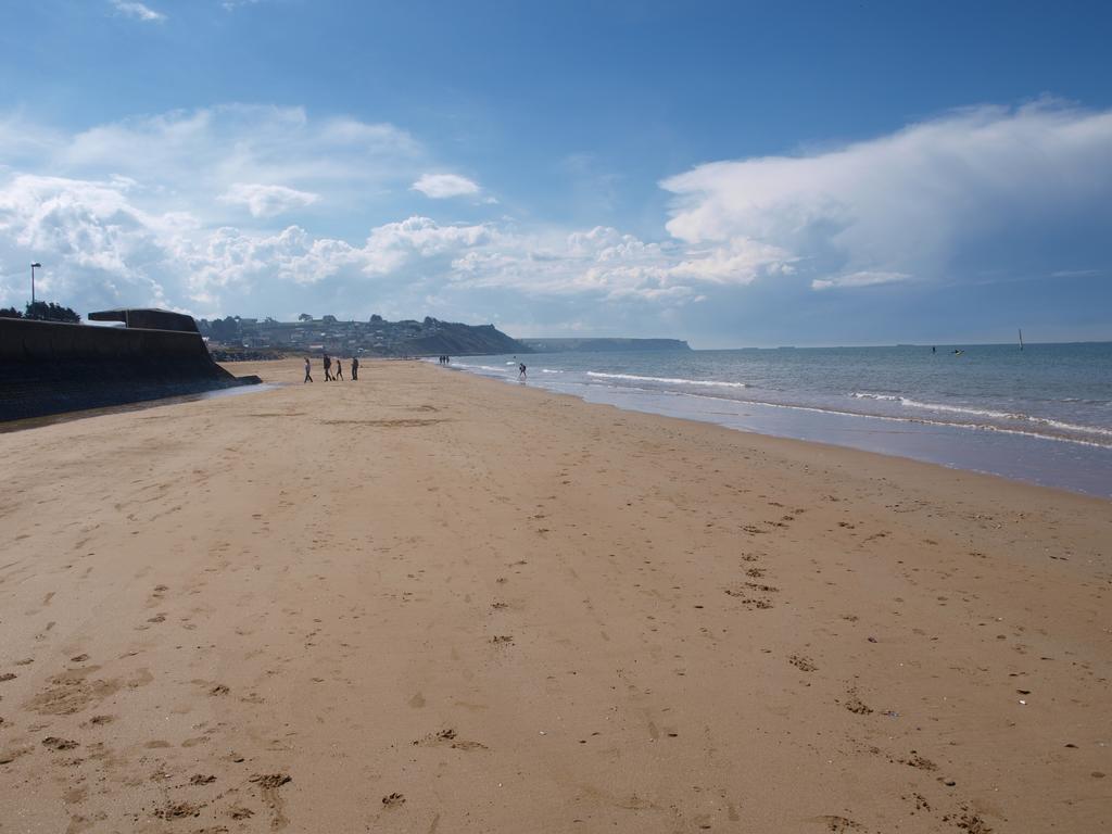 Gites En Normandie En Front De Mer A Asnelles , 3Km D'Arromanches, 10Km De Bayeux Exterior photo